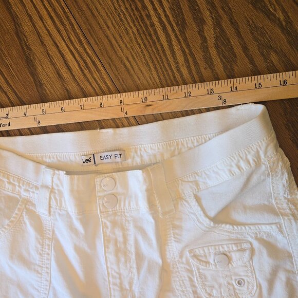Lee Easy Fit White Skimmers - EUC - Size 12 - Relaxed Fit Waist - White - Picture 8 of 13